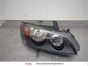 O195637 Gebruikte koplamp rechts Nissan Almera