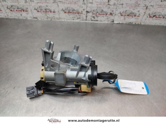 Gebruikte Sleutel+Contactslot Smart Forfour O195668