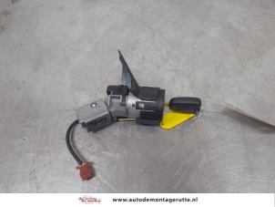 O195727 Gebruikte kontaktslot+sleutel Peugeot 207