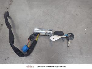 O195751 Gebruikte kontaktslot+sleutel Peugeot 306