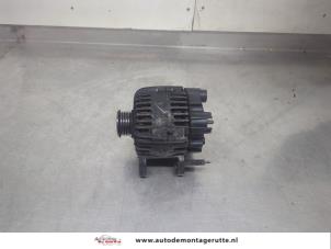 O195771 Gebruikte alternator Volkswagen Golf