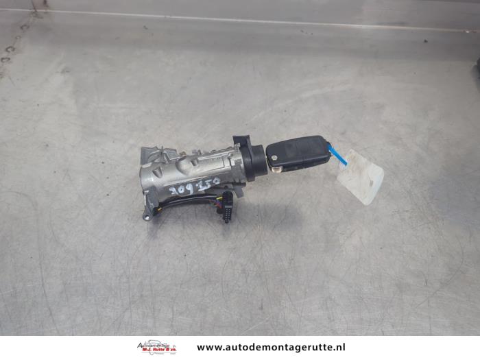 Gebruikte Kontaktslot+Sleutel Volkswagen Golf O195777