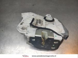 O195812 Gebruikte portierslot mechaniek 4deurs rechts-achter Honda CR-V