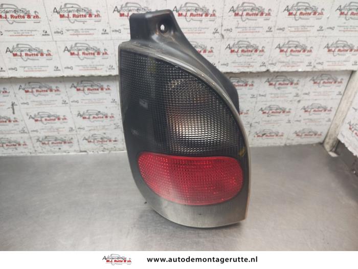 Gebruikte Achterlicht links Renault Espace O195827