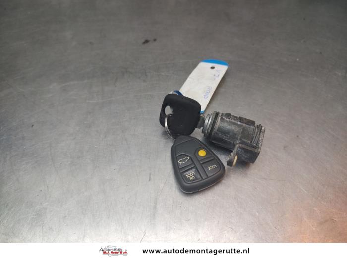 Gebruikte Portierslot Cilinder links Volvo V70 O195831