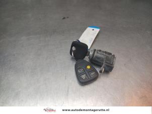 O195831 Gebruikte portierslot cilinder links Volvo V70