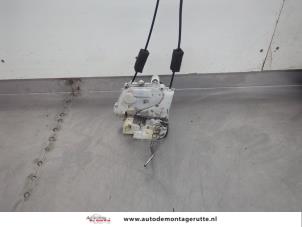 O195856 Gebruikte portierslot mechaniek 4deurs links-achter Honda Jazz
