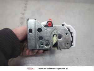 O195984 Gebruikte deurslot mechaniek 2deurs links Fiat Doblo