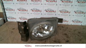 Gebruikte Mistlamp rechts-voor Mitsubishi Galant (EA/EC) 1.8 GDI 16V Prijs op aanvraag aangeboden door Autodemontage M.J. Rutte B.V.