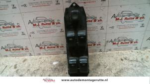 Begagnade Flerfunktionsbrytare, fönster Chevrolet Nubira (J200) 2.0 16V Pris på förfrågan erbjuds av Autodemontage M.J. Rutte B.V.