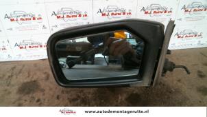 O84320 Gebruikte spiegel buiten links Mercedes 200 - 500