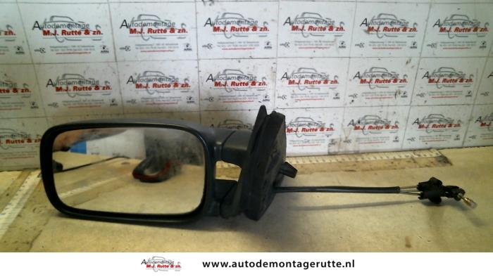 Gebruikte Buitenspiegel links Volkswagen Passat O84601