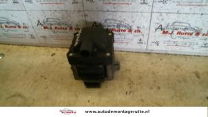 Gebruikte Bobine Volkswagen Golf III (1H1) 1.6 i Prijs € 20,00 Margeregeling aangeboden door Autodemontage M.J. Rutte B.V.