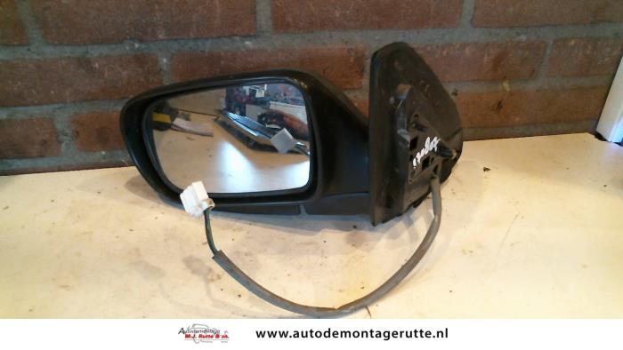 Gebruikte Buitenspiegel links Mazda 323 O84770