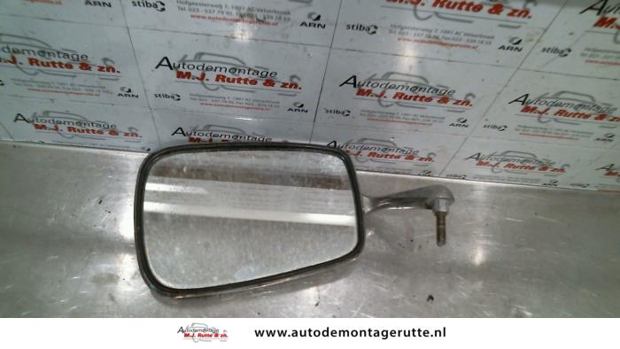 Gebruikte Buitenspiegel links Volkswagen Kever O84529