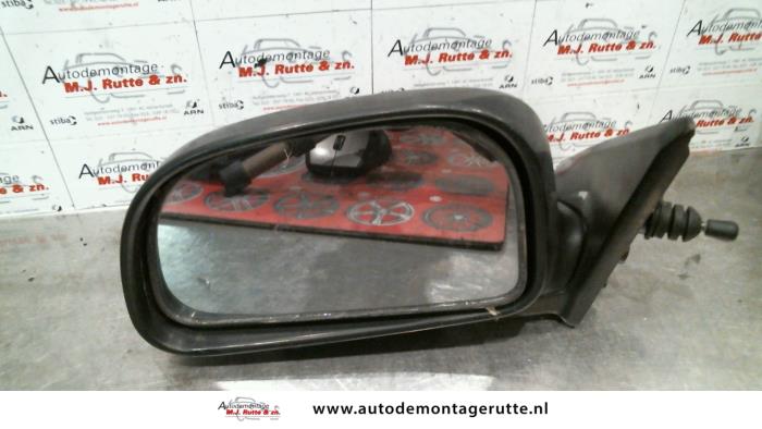 Gebruikte Spiegel Buiten links Mitsubishi Colt O85417