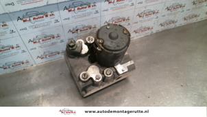 Gebruikte ABS Pomp BMW 5 serie Touring (E39) 520i 24V Prijs op aanvraag aangeboden door Autodemontage M.J. Rutte B.V.