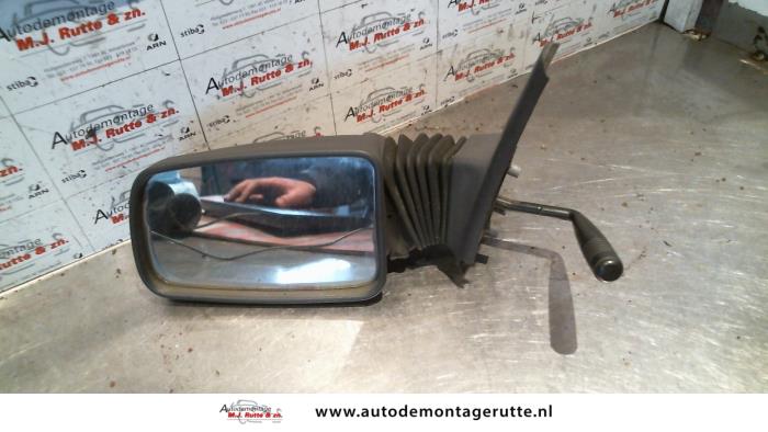 Gebruikte Spiegel Buiten links Peugeot 205 O85262