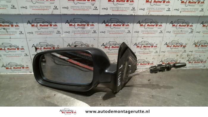 Gebruikte Buitenspiegel links Seat Leon O85661