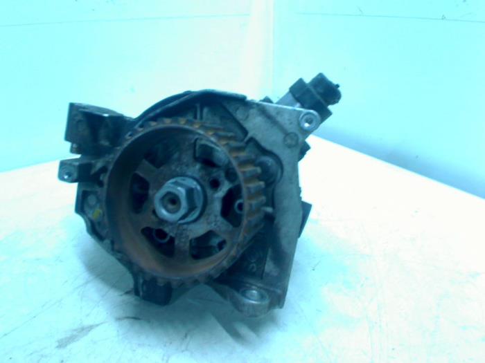 Brandstofpomp Mechanisch van een Peugeot Partner (GC/GF/GG/GJ/GK) 1.6 HDI 90 16V 2010