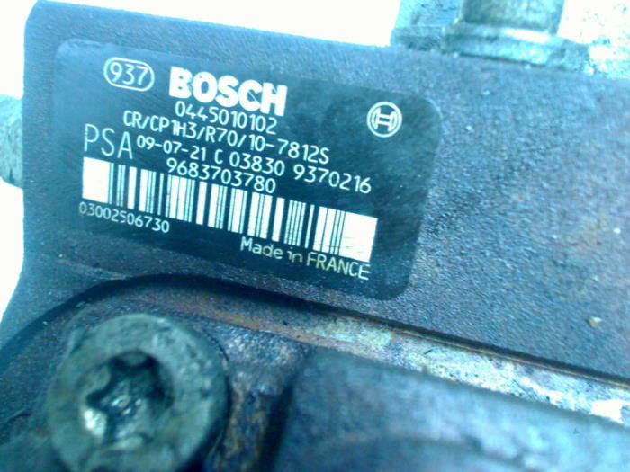 Brandstofpomp Mechanisch van een Peugeot Partner (GC/GF/GG/GJ/GK) 1.6 HDI 90 16V 2010