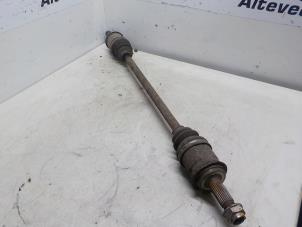 Begagnade Drivaxel, vänster bak Honda CR-V (RD1/3) 2.0i 16V VTEC Pris € 35,00 Marginaltabell erbjuds av Boels Autodemontage