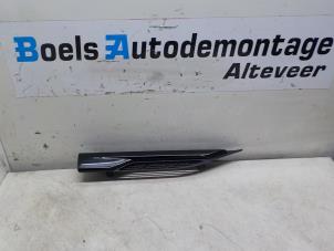 Gebruikte Carrosserielijst Landrover Range Rover Evoque (LVJ/LVS) 2.2 SD4 16V 5-drs. Prijs € 35,00 Margeregeling aangeboden door Boels Autodemontage