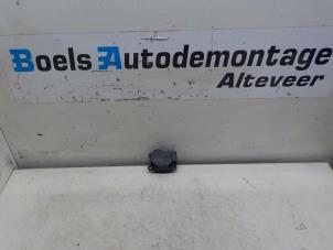 Begagnade Värmarventil, motor Landrover Range Rover Evoque (LVJ/LVS) 2.2 SD4 16V 5-drs. Pris € 20,00 Marginaltabell erbjuds av Boels Autodemontage