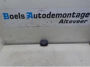 Begagnade Värmarventil, motor Landrover Range Rover Evoque (LVJ/LVS) 2.2 SD4 16V 5-drs. Pris € 20,00 Marginaltabell erbjuds av Boels Autodemontage