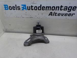 Gebruikte Motorsteun Landrover Range Rover Evoque (LVJ/LVS) 2.2 SD4 16V 5-drs. Prijs € 25,00 Margeregeling aangeboden door Boels Autodemontage