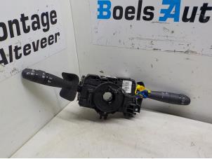 Gebruikte Combischakelaar Stuurkolom Dacia Sandero I (BS) 1.2 16V Prijs € 45,00 Margeregeling aangeboden door Boels Autodemontage