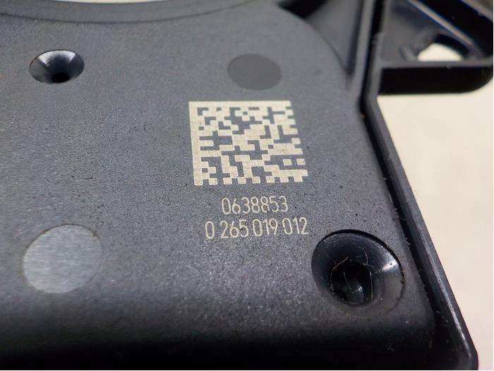 Klokveer Airbag van een Renault Clio IV (5R) 0.9 Energy TCE 90 12V 2013