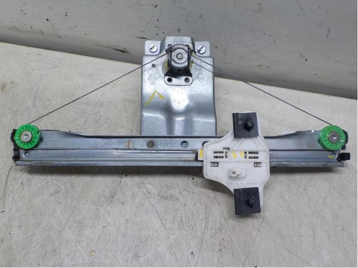 Ruitmechaniek 4Deurs links-achter van een Renault Clio IV (5R) 0.9 Energy TCE 90 12V 2013