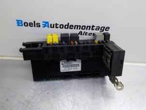 Gebruikte Zekeringkast Mercedes C Combi (S203) 2.0 C-180 16V Prijs € 30,00 Margeregeling aangeboden door Boels Autodemontage