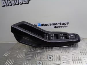 Gebruikte Combischakelaar ramen Ford Fiesta 6 (JA8) 1.0 EcoBoost 12V 125 Prijs € 40,00 Margeregeling aangeboden door Boels Autodemontage