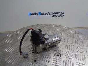 Begagnade Huvudcylinder Toyota Prius (NHW20) 1.5 16V Pris € 50,00 Marginaltabell erbjuds av Boels Autodemontage