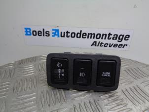Gebruikte Schakelaar Koplamp Ihv Suzuki Swift (ZA/ZC/ZD1/2/3/9) 1.6 Sport VVT 16V Prijs € 12,50 Margeregeling aangeboden door Boels Autodemontage