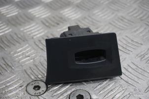 Gebruikte Kontaktslot elektronisch BMW 3 serie Touring (E91) 320i 16V Prijs € 25,00 Margeregeling aangeboden door Boels Autodemontage