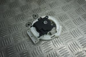 Begagnade Värmarventil, motor Mazda 2 (DJ/DL) 1.5 SkyActiv-G 90 Pris € 25,00 Marginaltabell erbjuds av Boels Autodemontage