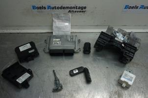 Gebruikte Contactslot + computer Mazda 2 (DJ/DL) 1.5 SkyActiv-G 90 Prijs € 350,00 Margeregeling aangeboden door Boels Autodemontage