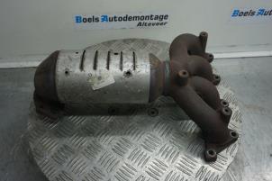 Gebruikte Uitlaatspruitstuk + katalysator Kia Rio II (DE) 1.4 16V Prijs € 300,00 Margeregeling aangeboden door Boels Autodemontage