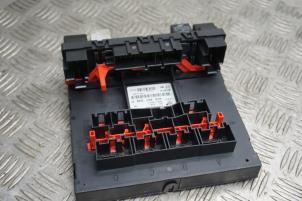 Używane Komputer pokladowy Volkswagen Jetta III (1K2) 2.0 16V FSI Cena € 75,00 Procedura marży oferowane przez Boels Autodemontage