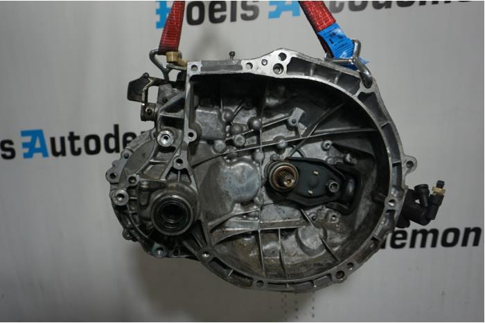 Växellåda från en Peugeot 207 CC (WB) 1.6 16V 2008