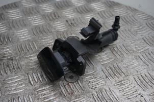 Gebruikte Koplamp Sproeier Seat Ibiza ST (6J8) 1.0 EcoTSI 12V Prijs € 50,00 Margeregeling aangeboden door Boels Autodemontage