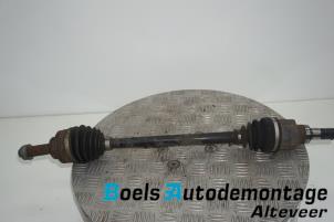 Gebruikte Aandrijfas links-voor Suzuki Alto 1.0 12V Prijs € 20,00 Margeregeling aangeboden door Boels Autodemontage