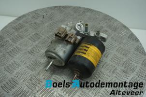 Gebruikte Rembekrachtiger Toyota Yaris III (P13) 1.5 16V Hybrid Prijs € 145,00 Margeregeling aangeboden door Boels Autodemontage