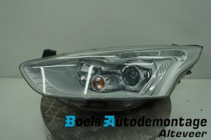 Używane Reflektor lewy Ford B-Max (JK8) 1.0 EcoBoost 12V 100 Cena € 450,00 Procedura marży oferowane przez Boels Autodemontage