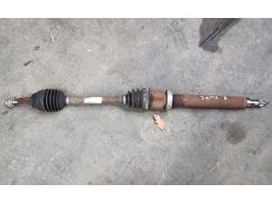 Begagnade Drivaxel, höger fram Ford Fiesta 6 (JA8) 1.25 16V Pris € 50,00 Marginaltabell erbjuds av Autobedrijf Hoogerwerf