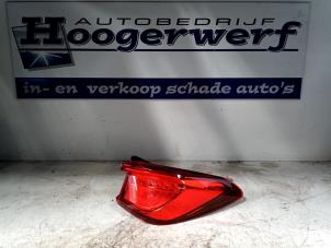 Begagnade Baklykta, höger Seat Leon (KLB) 1.0 TSI 12V Pris € 90,00 Marginaltabell erbjuds av Autobedrijf Hoogerwerf