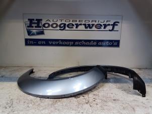 Begagnade Stripe, hjulhus Audi A2 (8Z0) 1.4 16V Pris € 50,00 Marginaltabell erbjuds av Autobedrijf Hoogerwerf